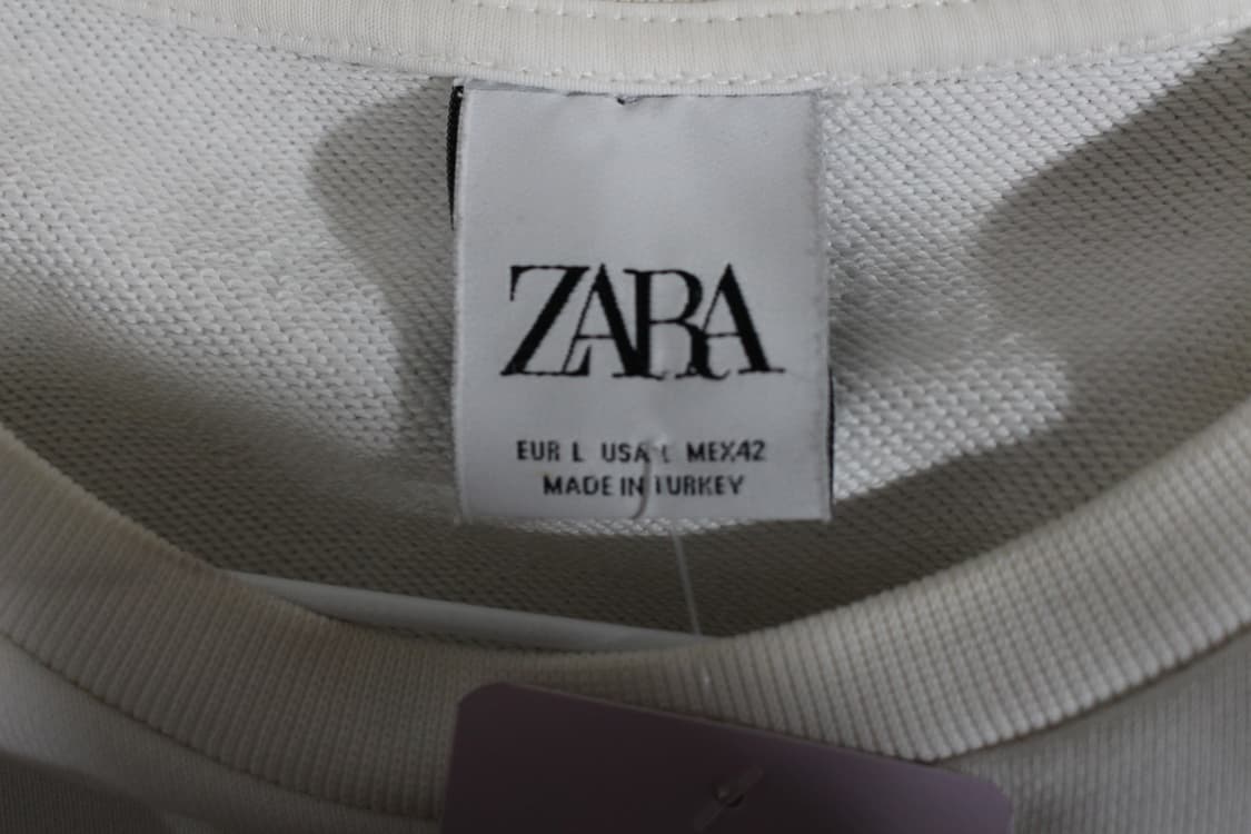 151. ZARA 화이트 남자 맨투맨 상품이미지6