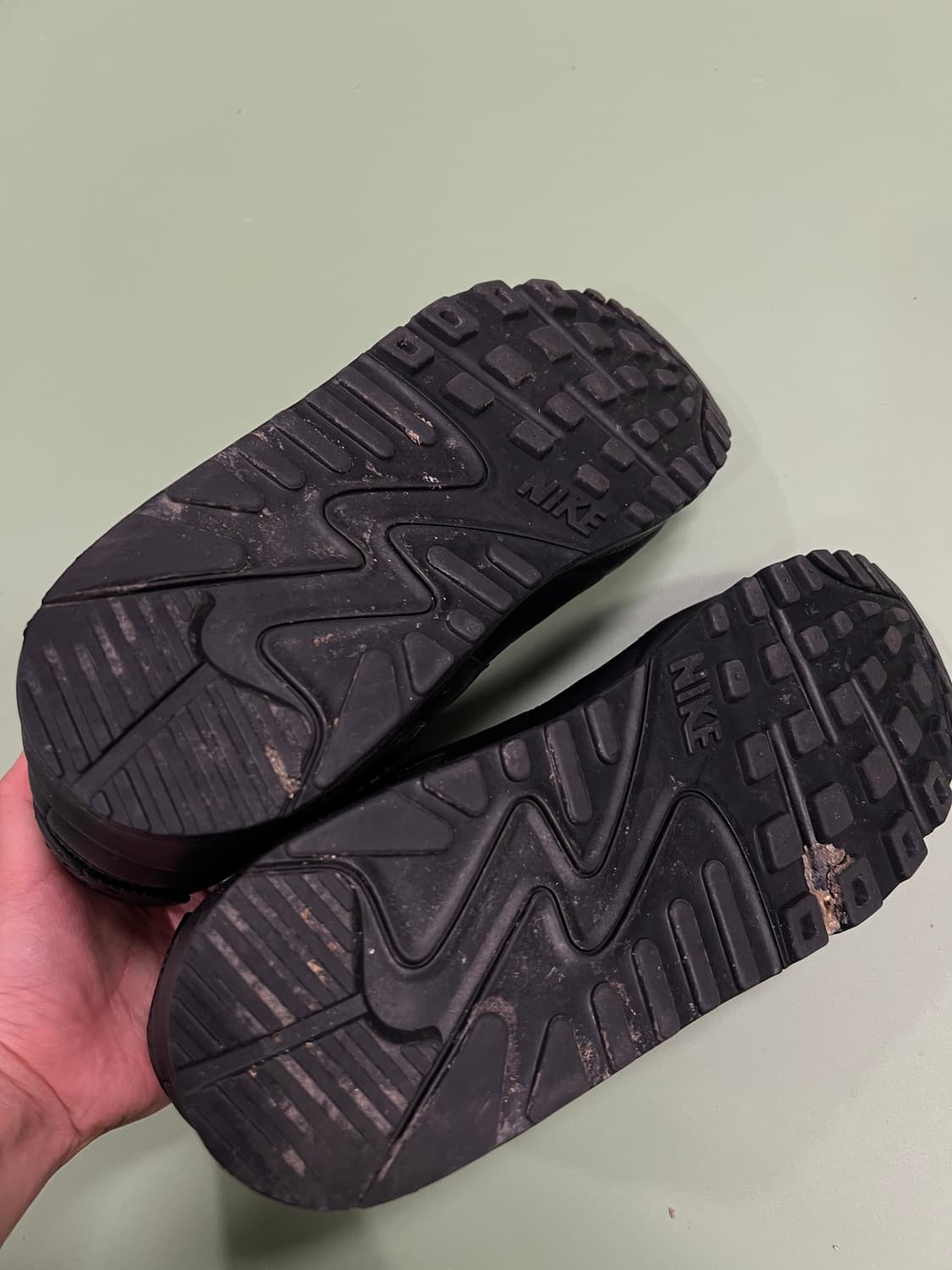 나이키 에어맥스 90 트리플 블랙 상품이미지5