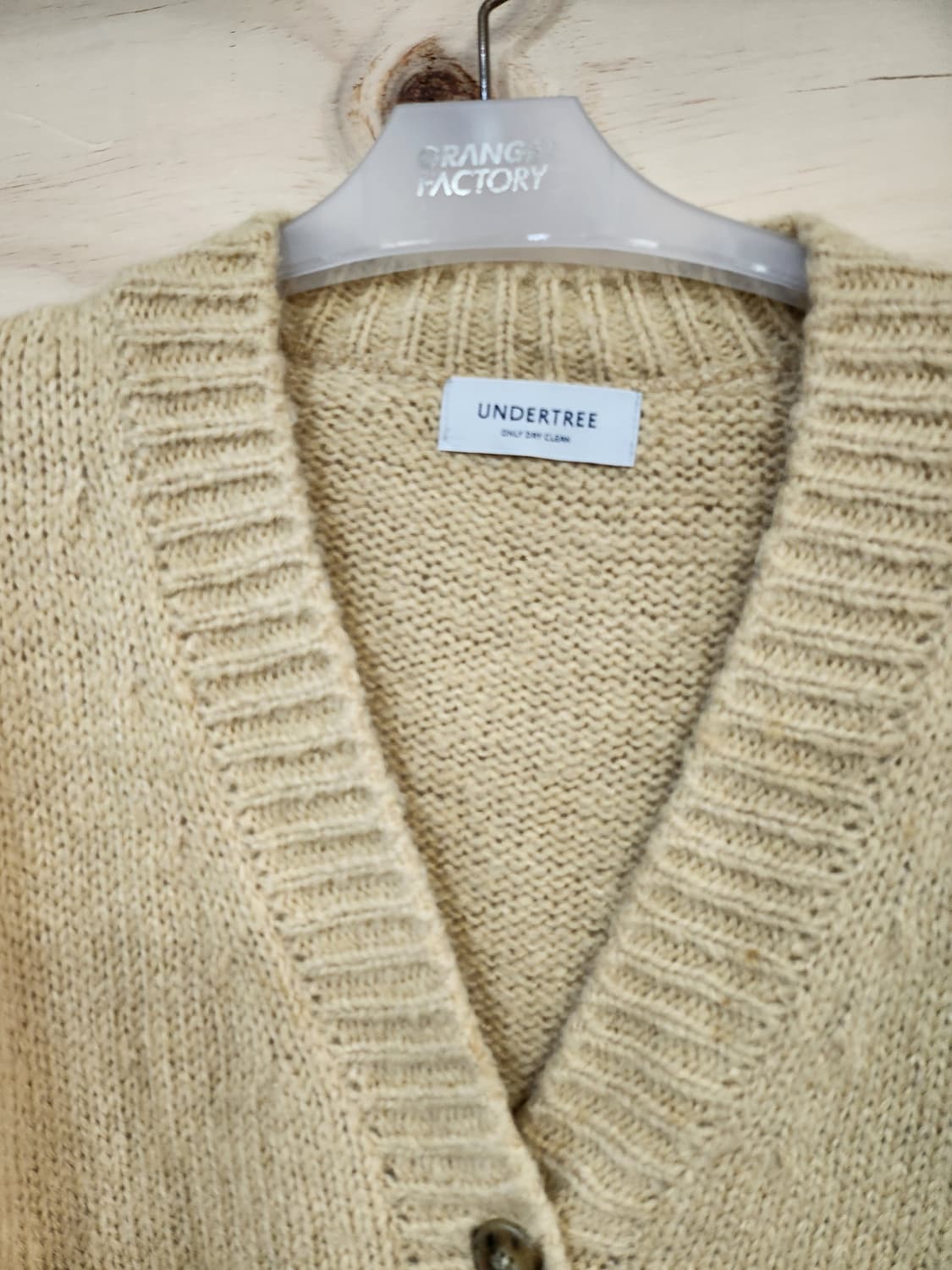 440) UNDERTREE 브이넥 가디건 상품이미지3