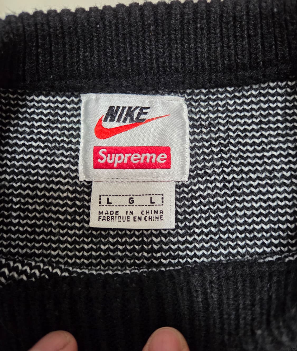 나이키 X 슈프림 스우시 스웨터 상품이미지8