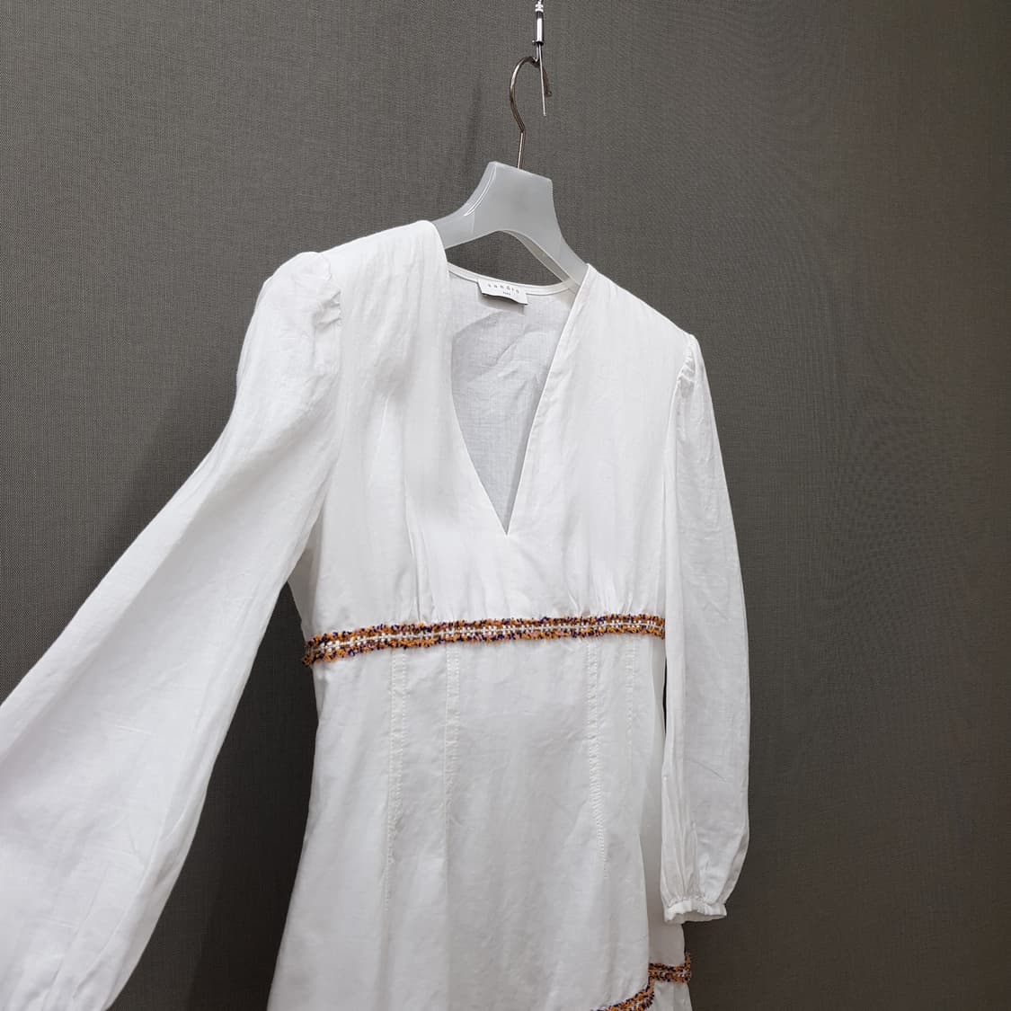 산드로 브이넥 프릴 미니 원피스 38사이즈 상품이미지4