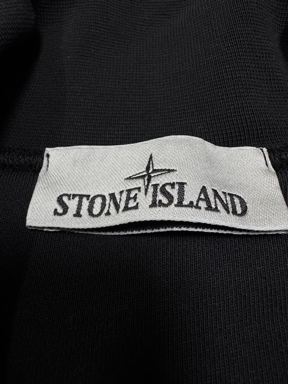 스톤아일랜드 집업 24FW M사이즈 새상품 상품이미지3