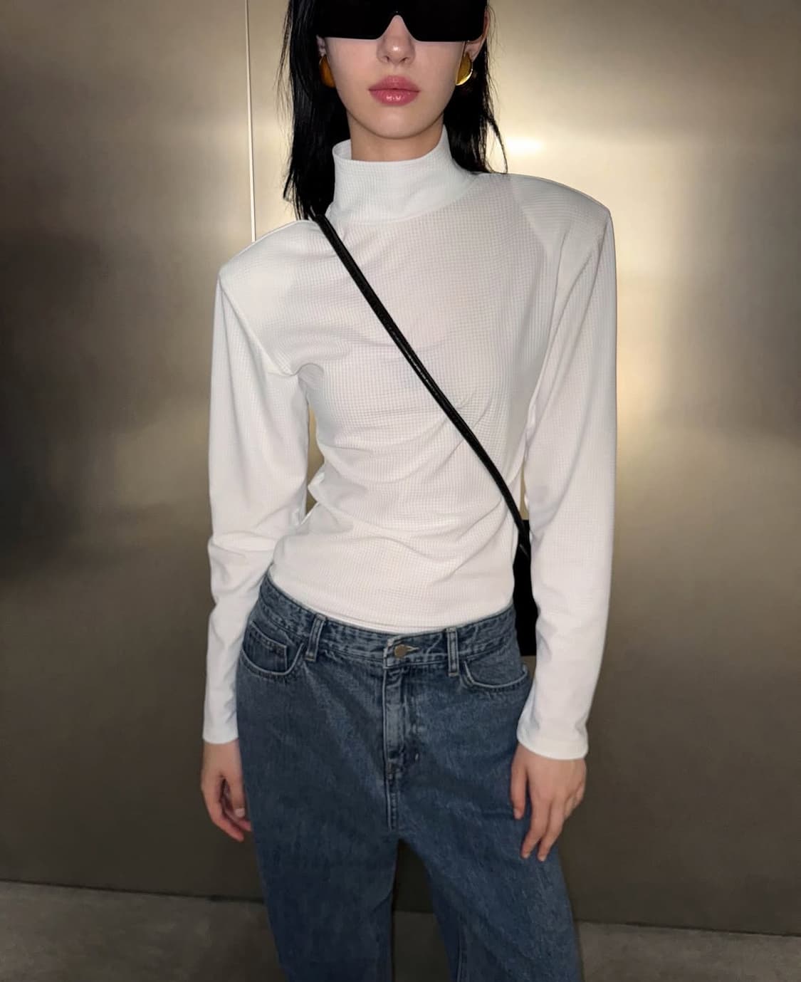 드래곤블루스 하이넥 슬림 와플 탑 - 아이보리 S 상품이미지1