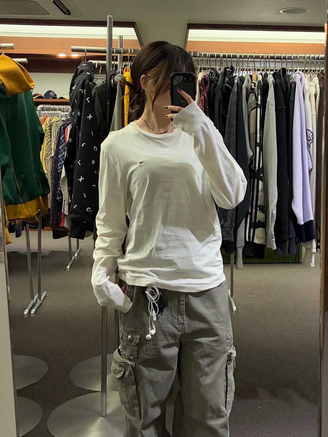 S)Tommy Jeans 빈티지 화이트 크루넥 긴팔 상품이미지1