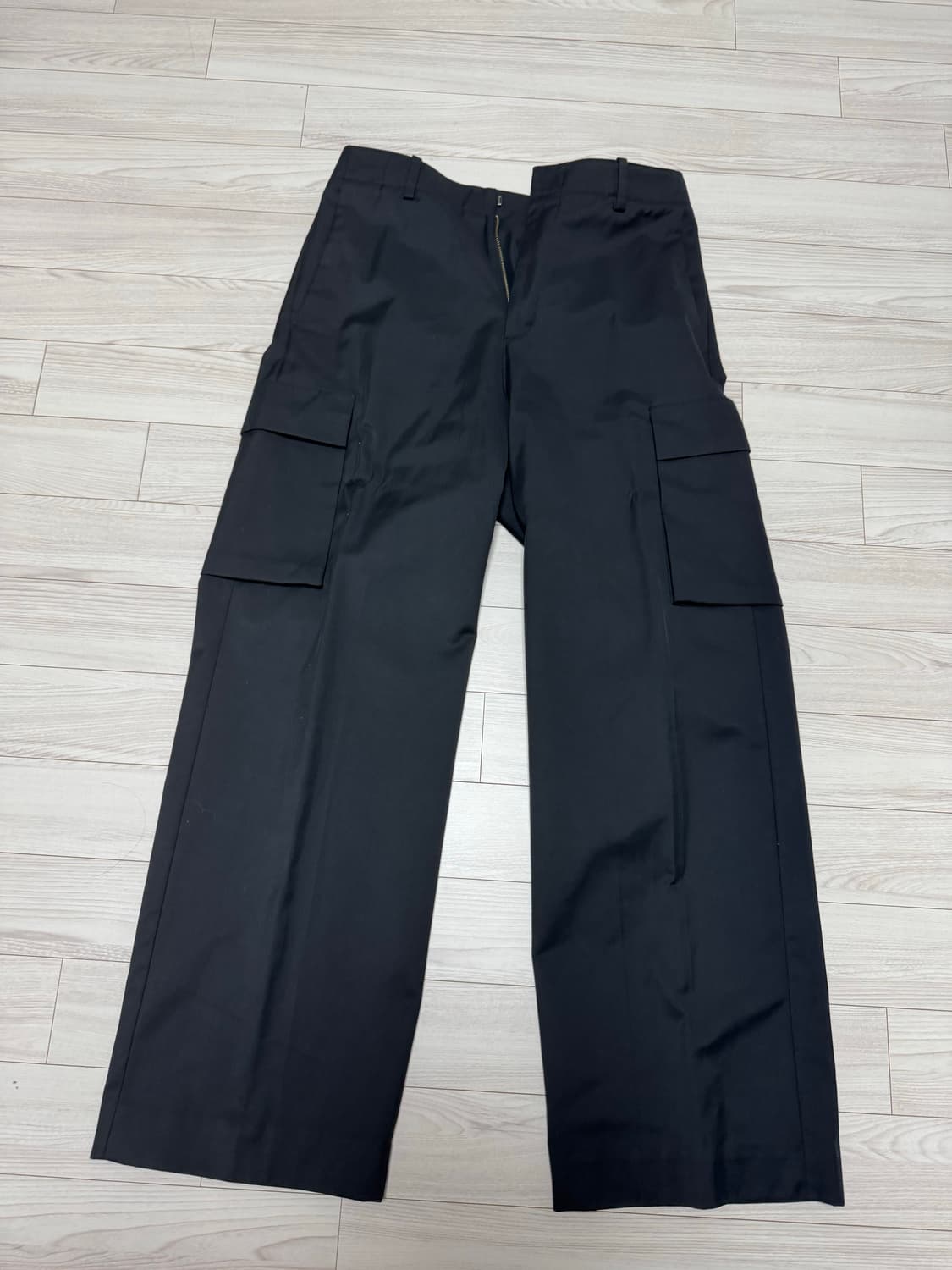 Cos 와이드레그 카고트라우저 블랙 50사이즈 개급처 상품이미지3