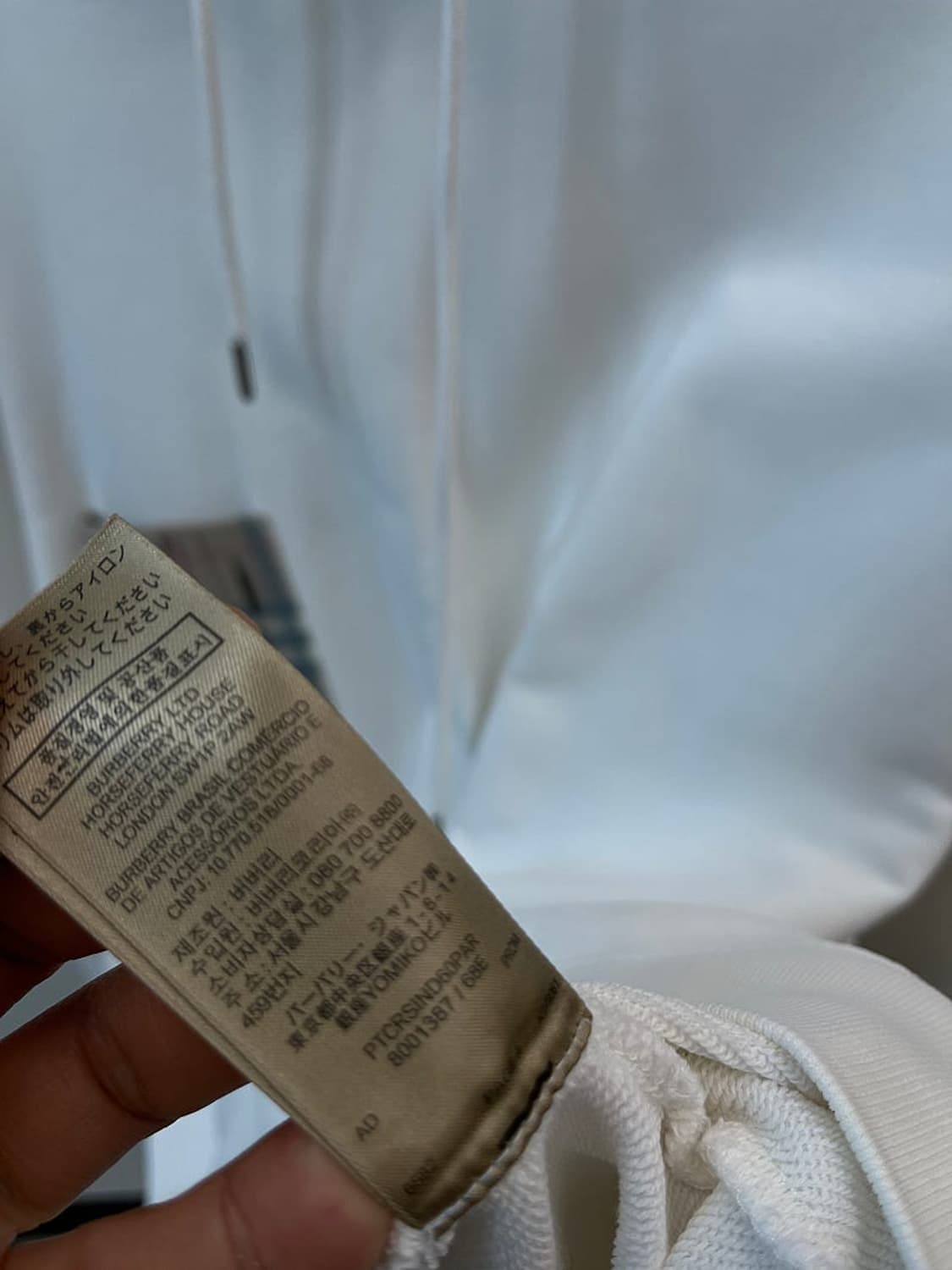 110) 버버리 체크포켓 후드티  상품이미지9