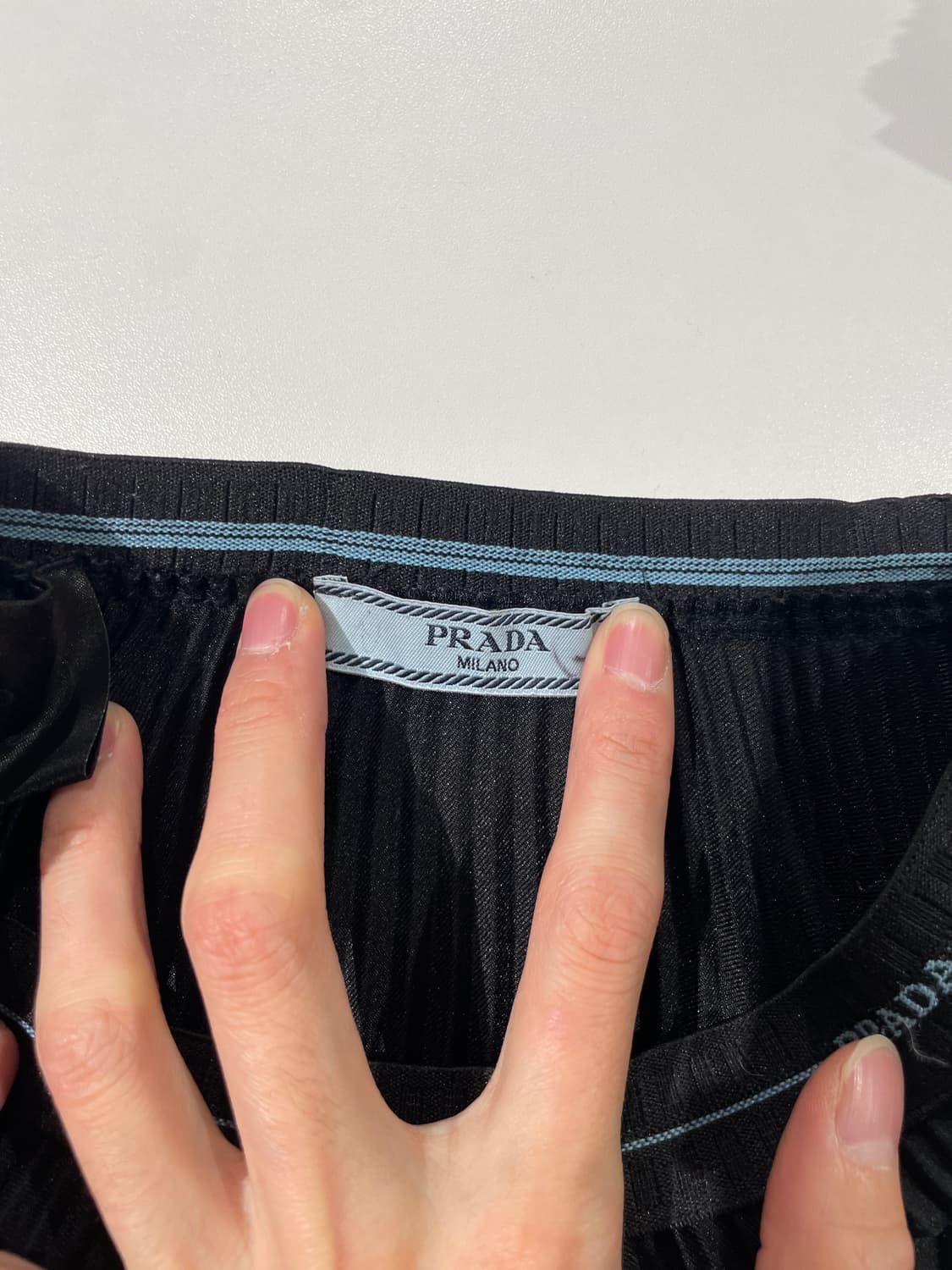 프라다 블랙 클래식 플레어 플리츠 롱 스커트 상품이미지7