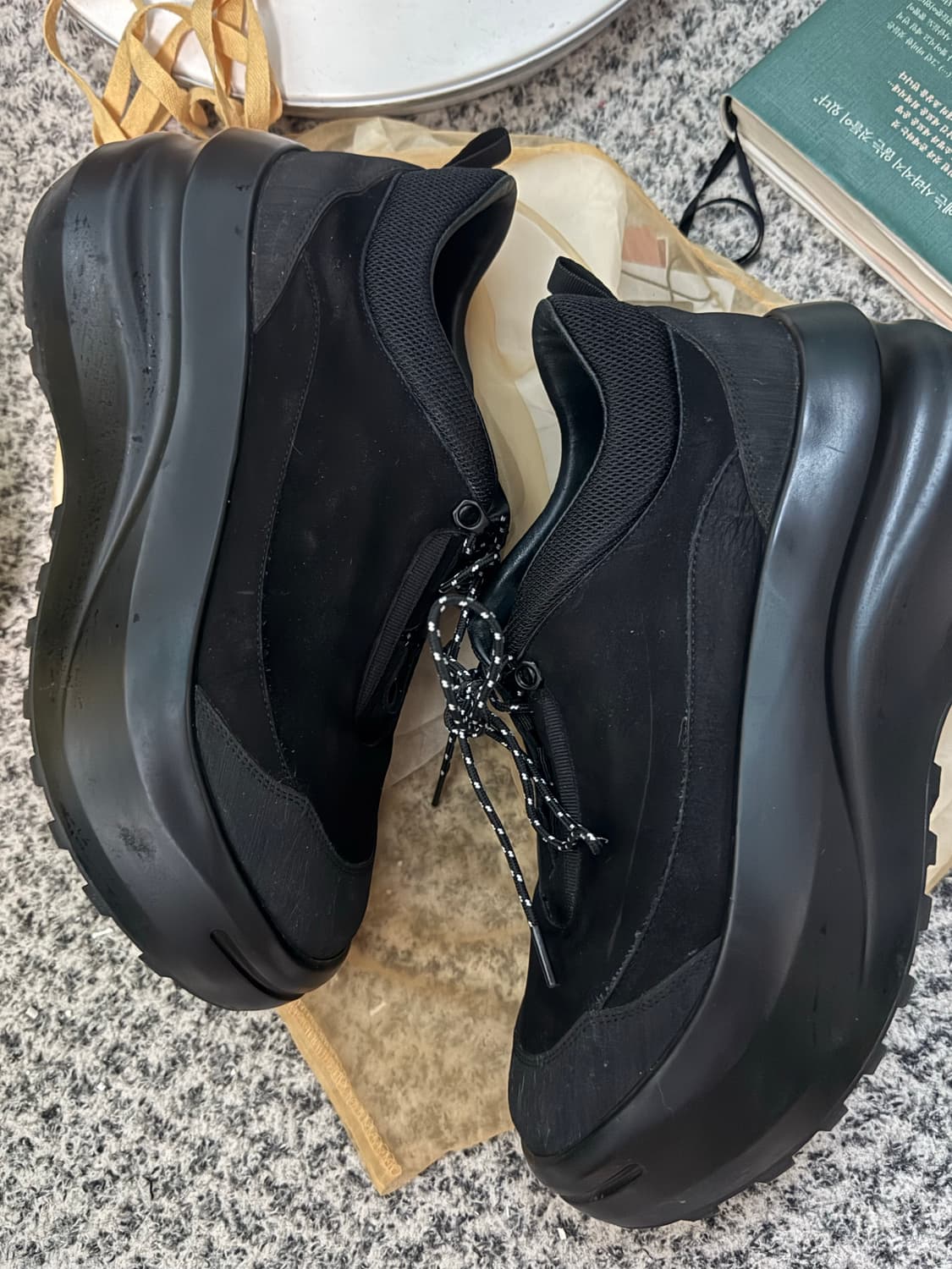 아카이브앱크 리본빛 플랫폼 스니커즈 370 (240) 상품이미지5