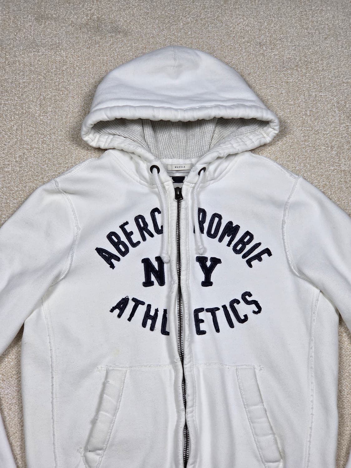 [아베크롬비] 머슬핏 NY 애슬레틱스 아플리케 후드 집업 | A00171 상품이미지2