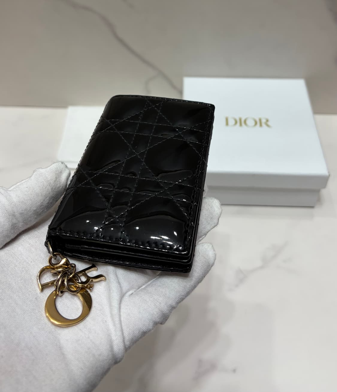 [정품] S급 디올 레이디 페이던트 까나쥬 반지갑 상품이미지3