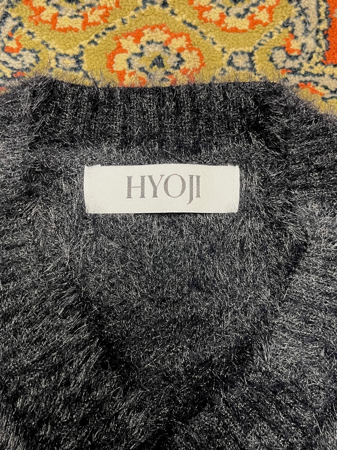 [M] 효지 블랙 브이넥 니트 상품이미지2