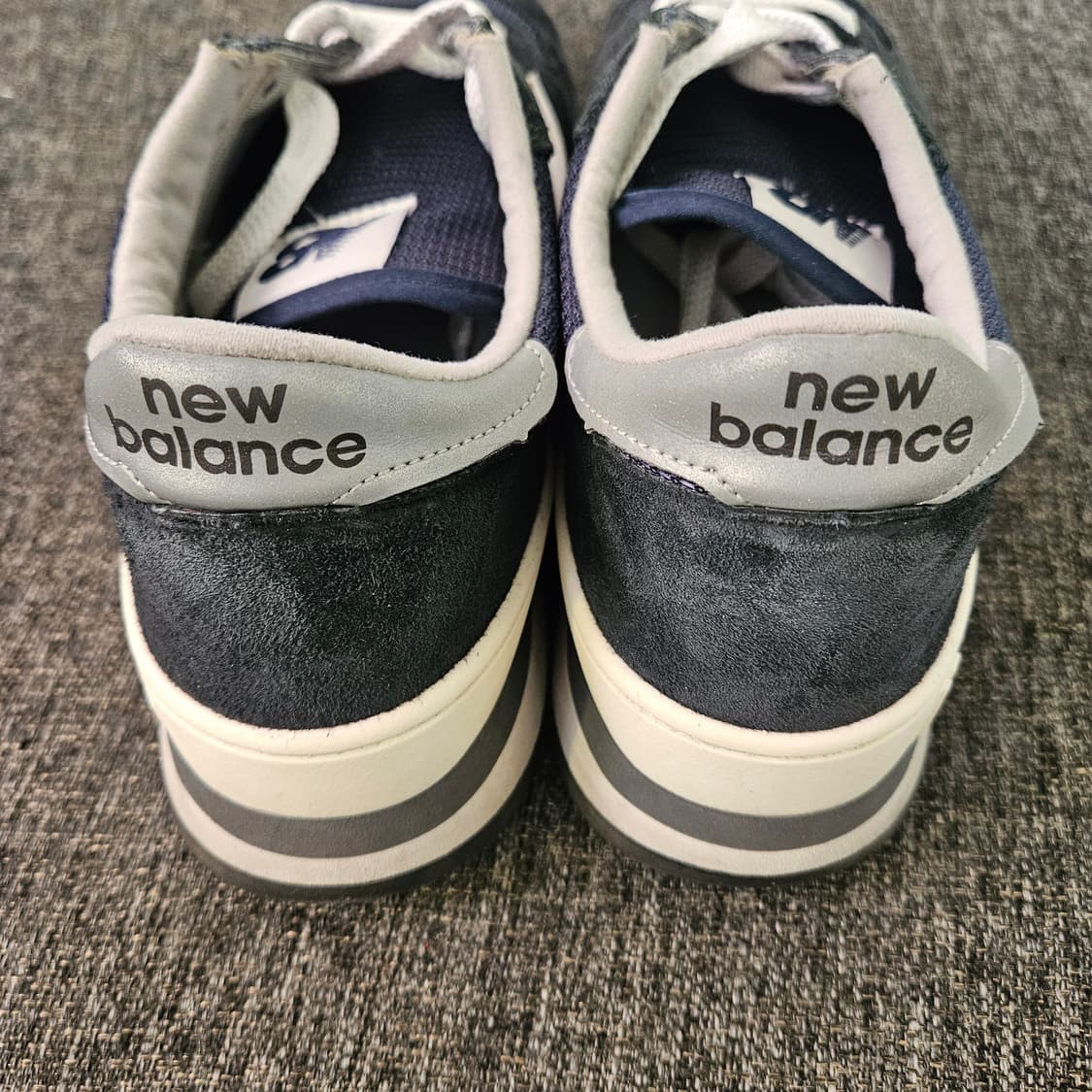 뉴발란스 M990NV1 네이비 상품이미지4