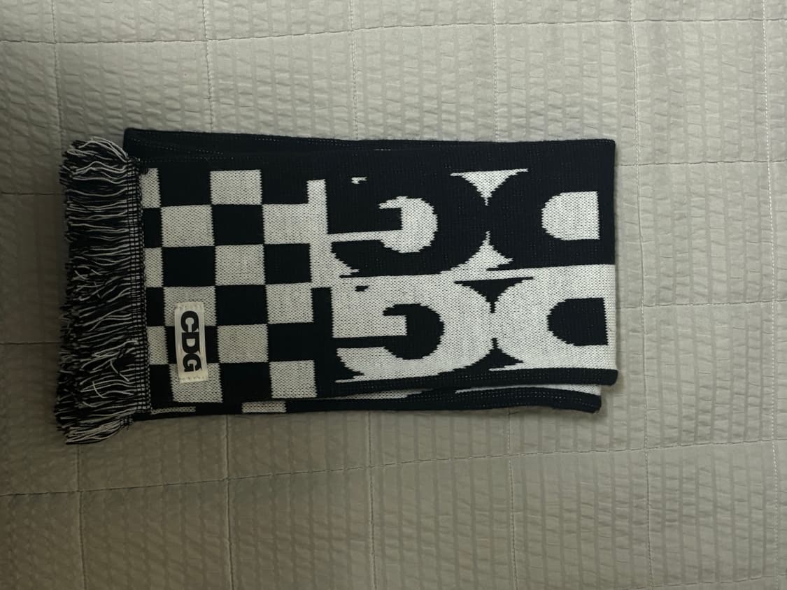 CDG 꼼데가르송 로고 체크 스카프 화이트 블랙 머플러 상품이미지2