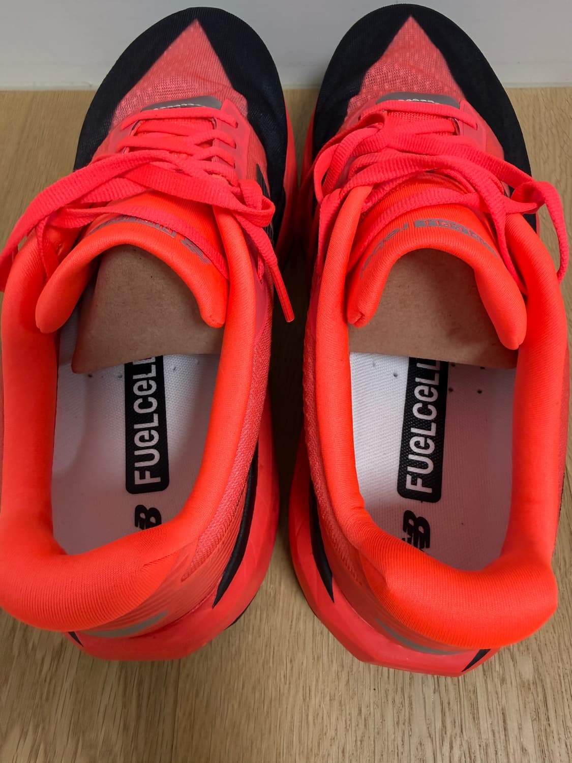 뉴발란스 퓨어셀 레벨v5 얼전트 레드 275 2E 상품이미지4