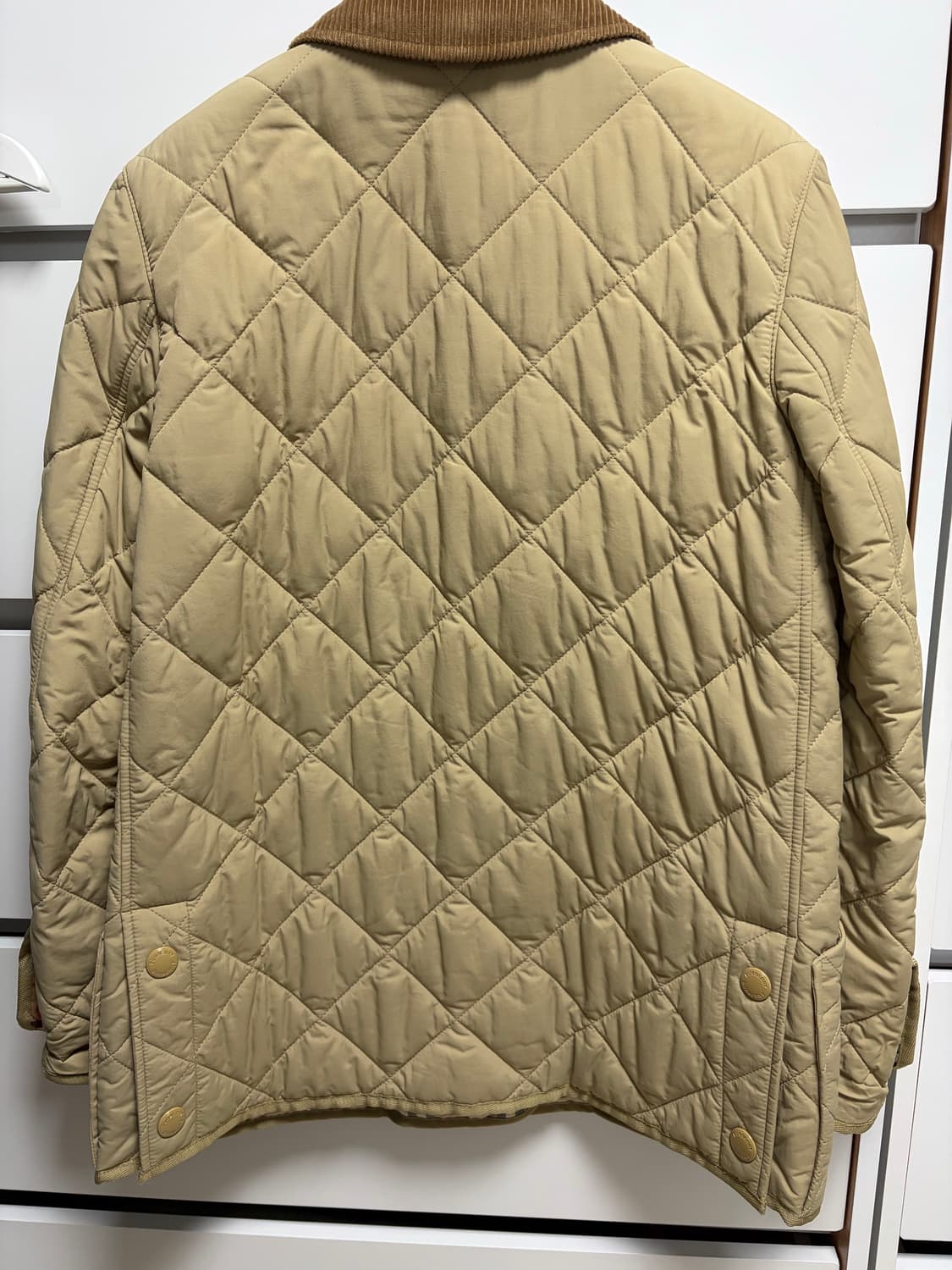 [2회착용] 버버리 여성용 퀼팅 자켓 XS 상품이미지4