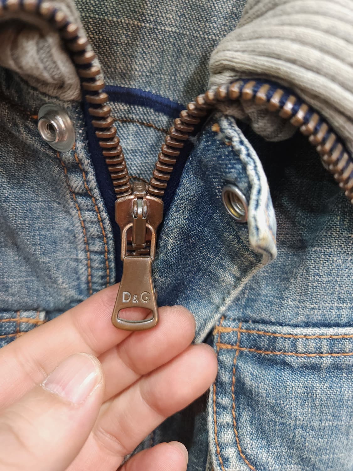 돌체엔가바나 빅자수로고 데님 보머 자켓

 상품이미지4