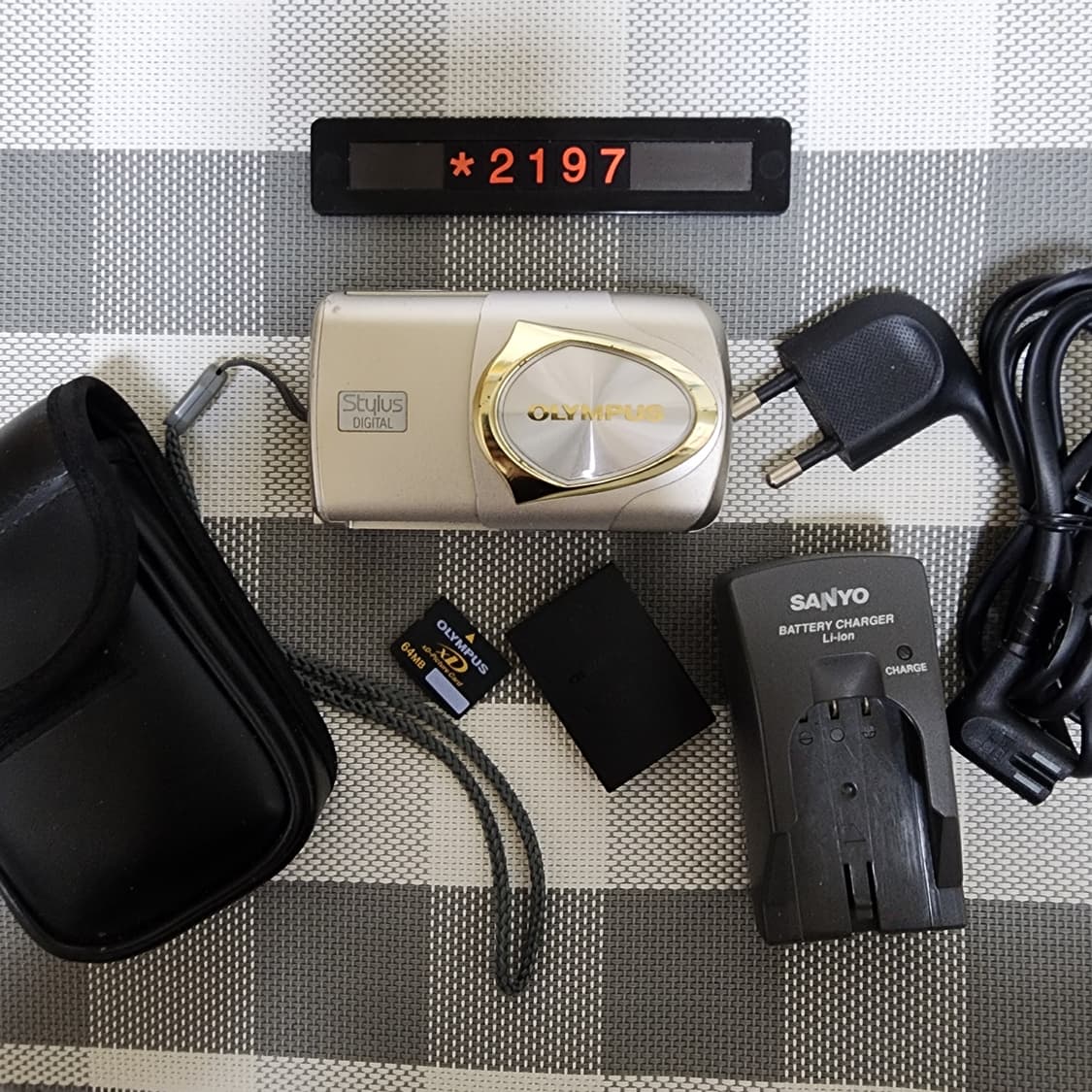 올림푸스 뮤 410 디지털 실버바디 디지털카메라 파우치포함 상품이미지1