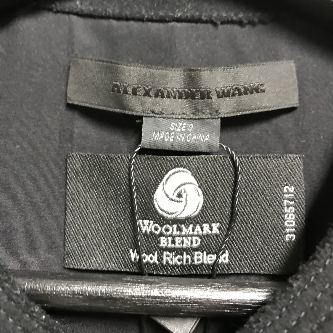 알렉산더왕 블랙 슬리브리스 탑 0(W) 상품이미지5