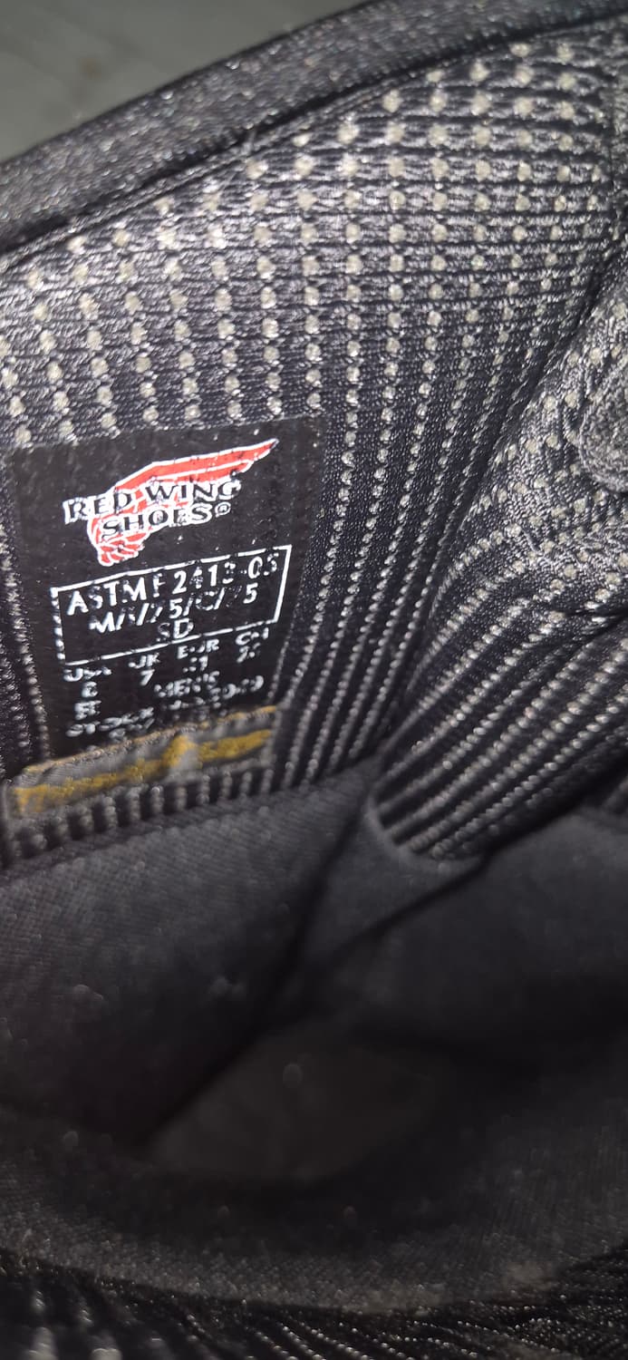 {칸예(Ye)착용} 레드윙 3049 부츠 소방안전화 부츠(초레어) 상품이미지6