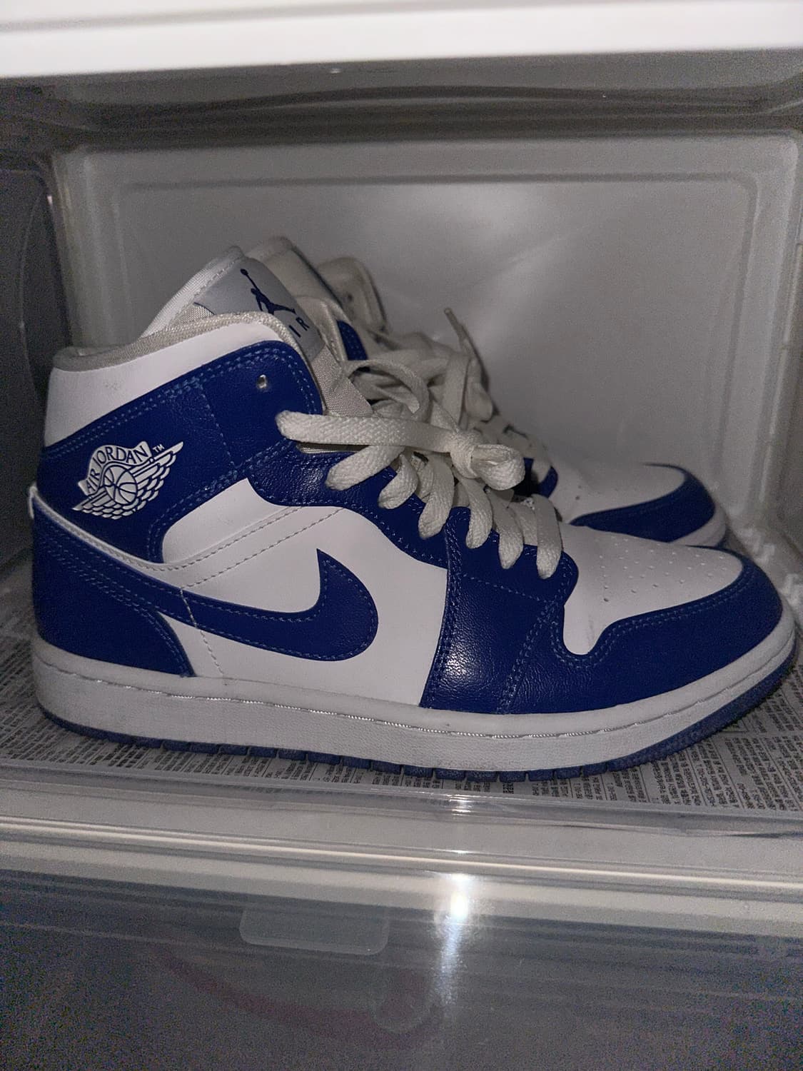 조던 1 미드 화이트 하이퍼 로얄 (W255) 상품이미지1