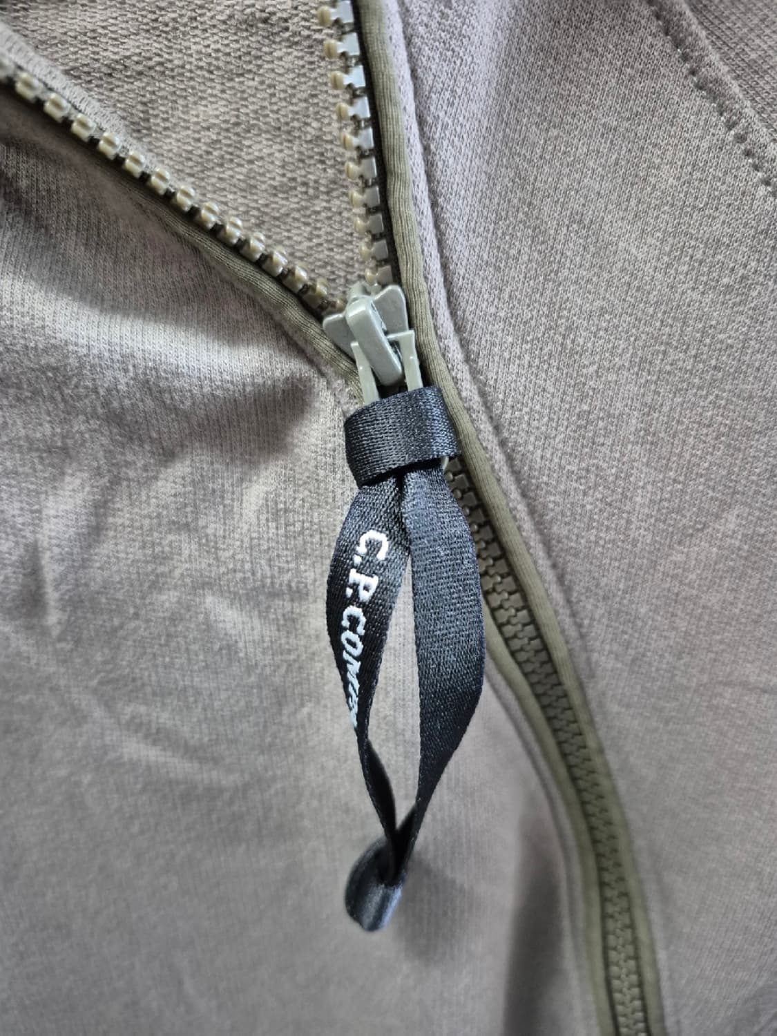 cp컴퍼니 후드집업 상품이미지7