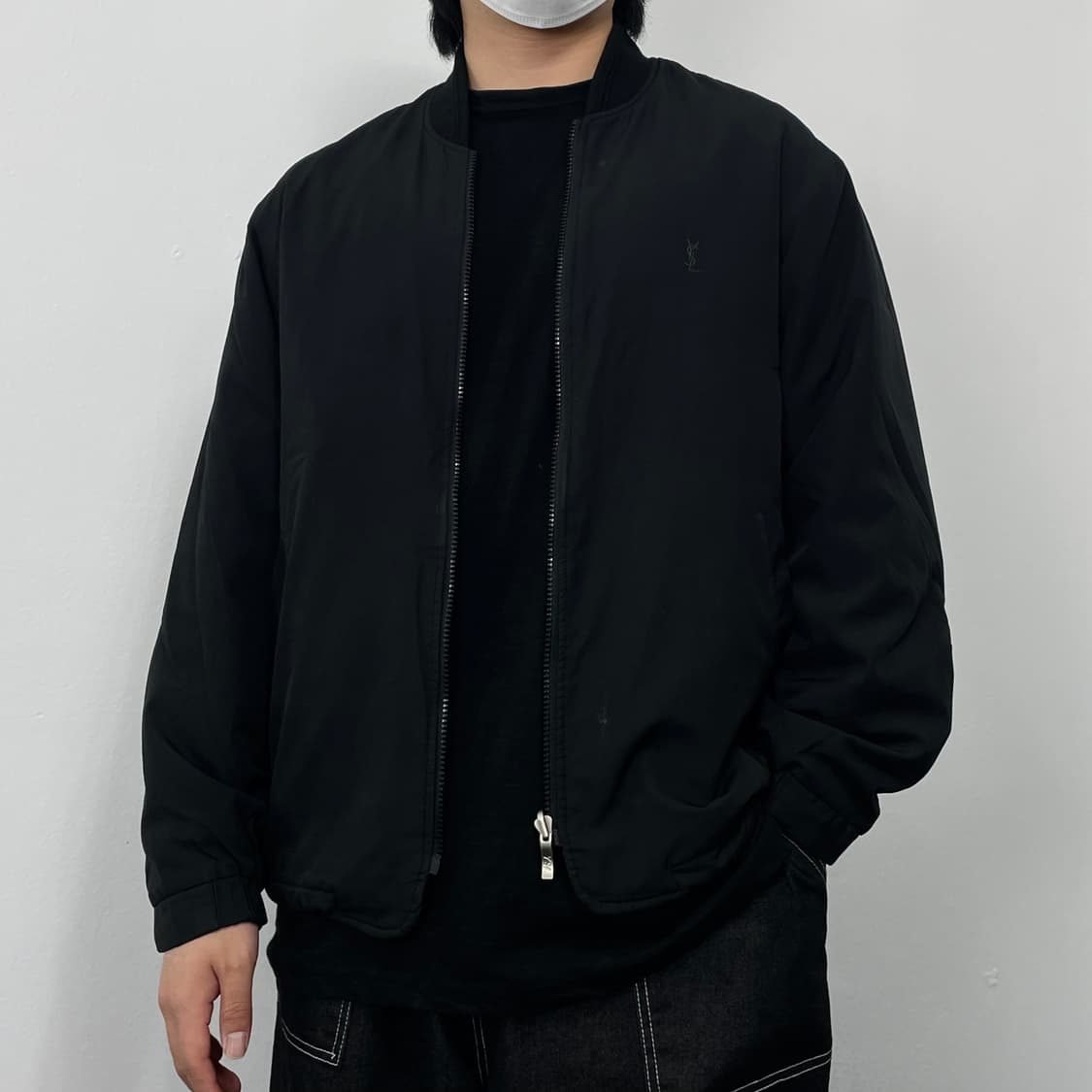 XL 입생로랑 폴리쉘 테크니컬 블랙 봄버자켓 상품이미지1