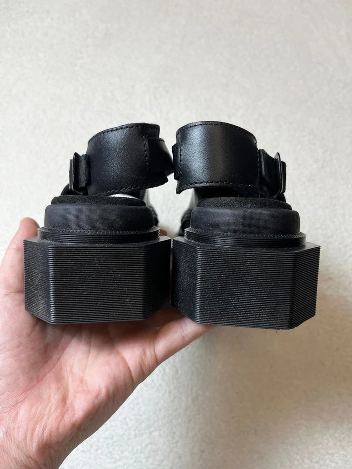 닥터마틴 메이볼 오픈 토 샌들 Q1306 상품이미지7