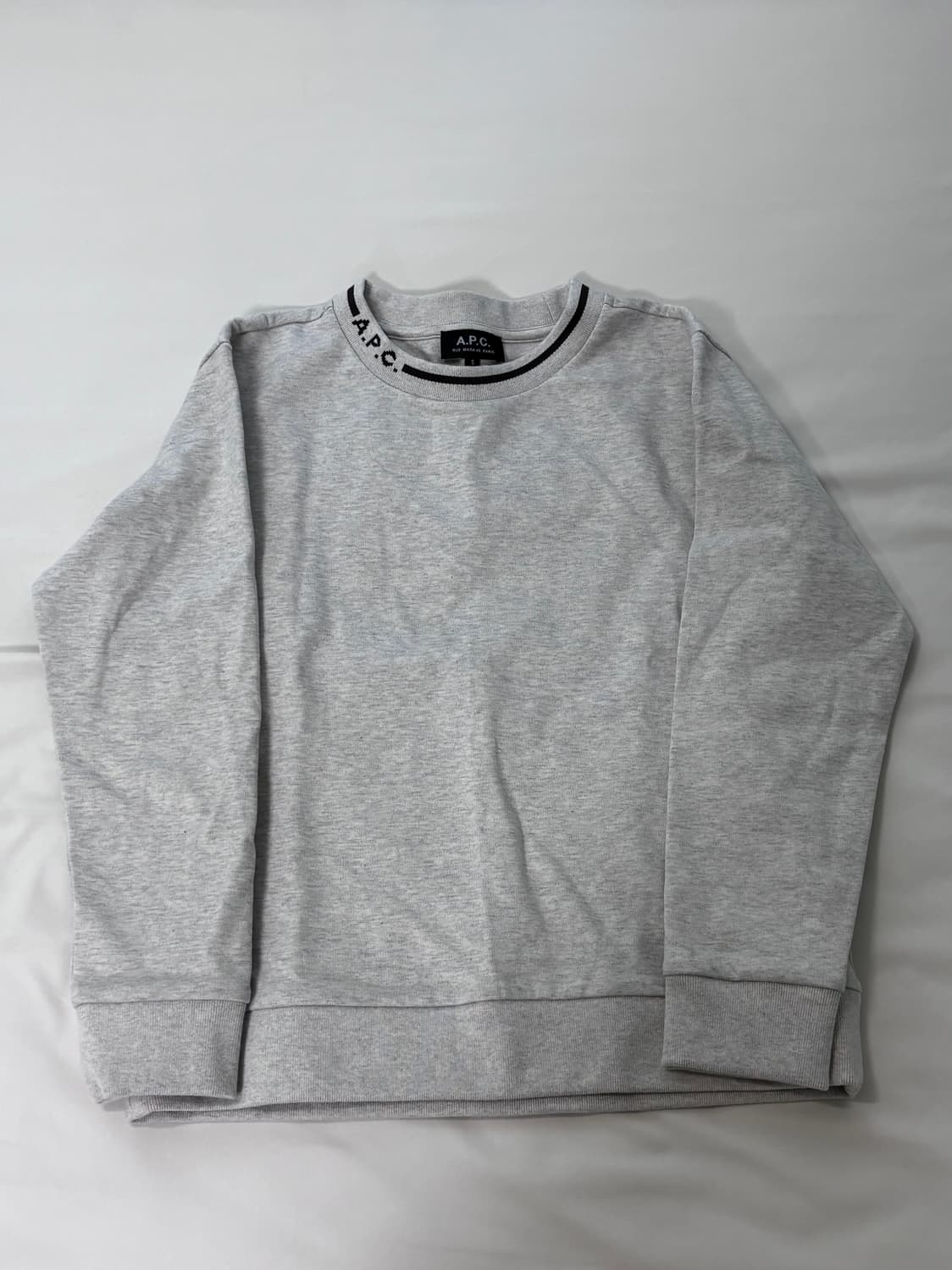 A.P.C. 하이넥 로고 스웻셔츠 (여성) 상품이미지2