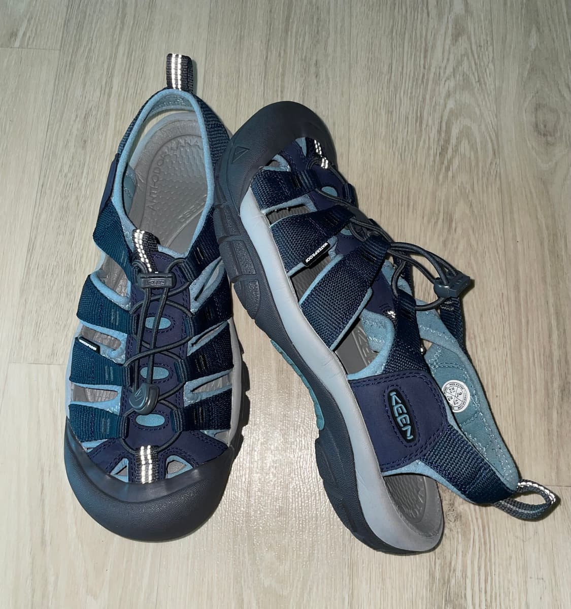 킨 네이비샌들260 상품이미지1