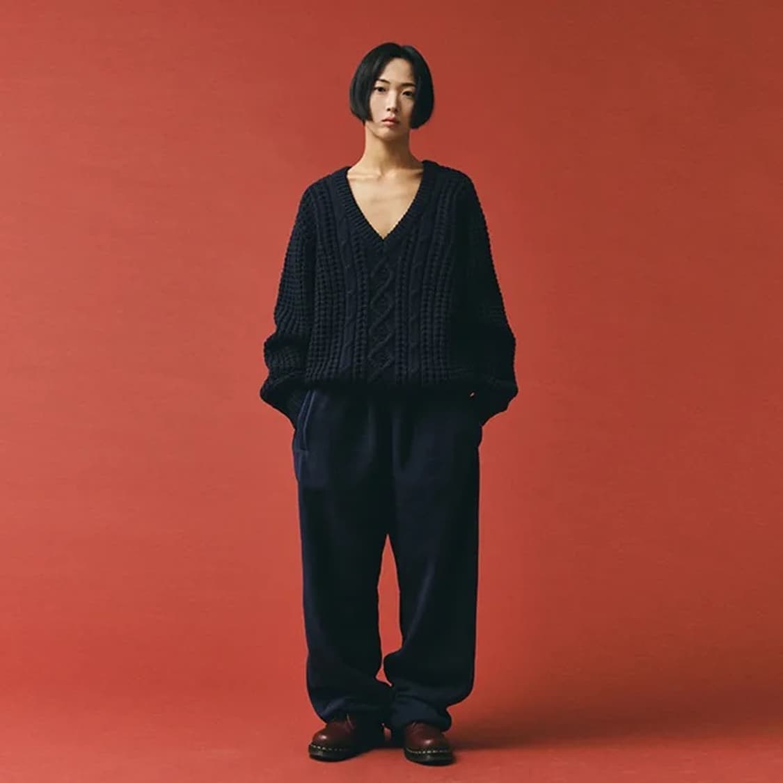 플리즈프로젝트 브이넥 케이블 니트 네이비 상품이미지2