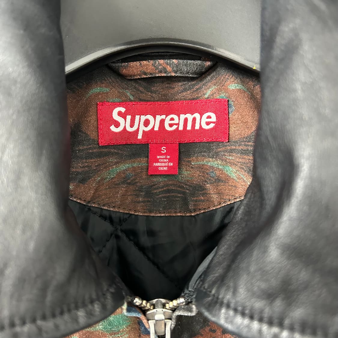 슈프림 23FW 레더카라 유틸리티 자켓 피콕 상품이미지8