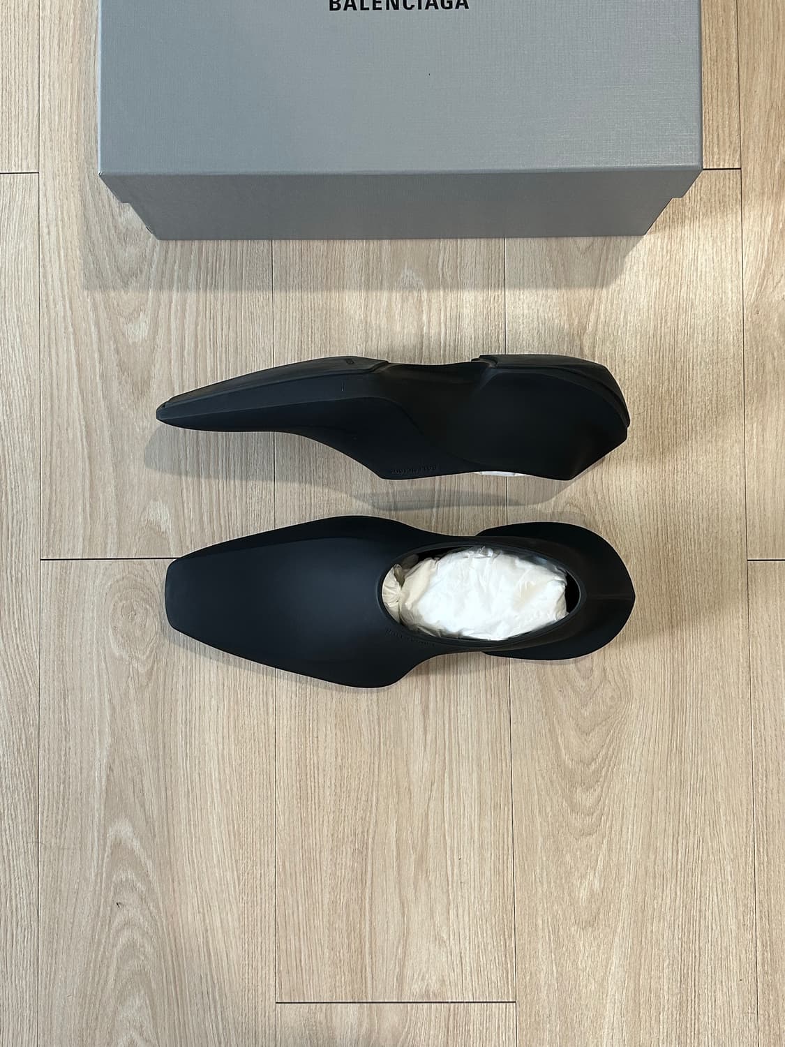 발렌시아가 스페이스 슈 매트 블랙 무광 42 상품이미지1