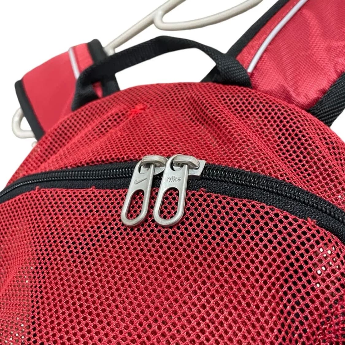 Nike mesh red backpack 상품이미지4