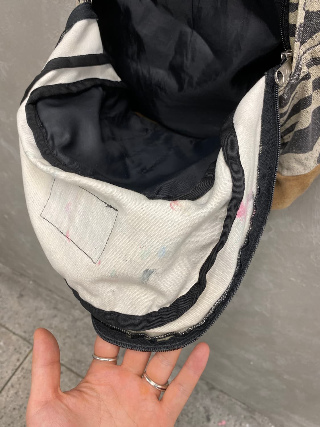 [37*54] Jansport 잔스포츠 지브라패턴 스웨이드 바텀 백팩 상품이미지7