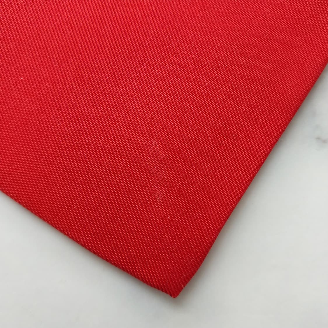 에르메스 실크 레드 솔리드 넥타이 9.4cm A+~A등급 K1530
 상품이미지9