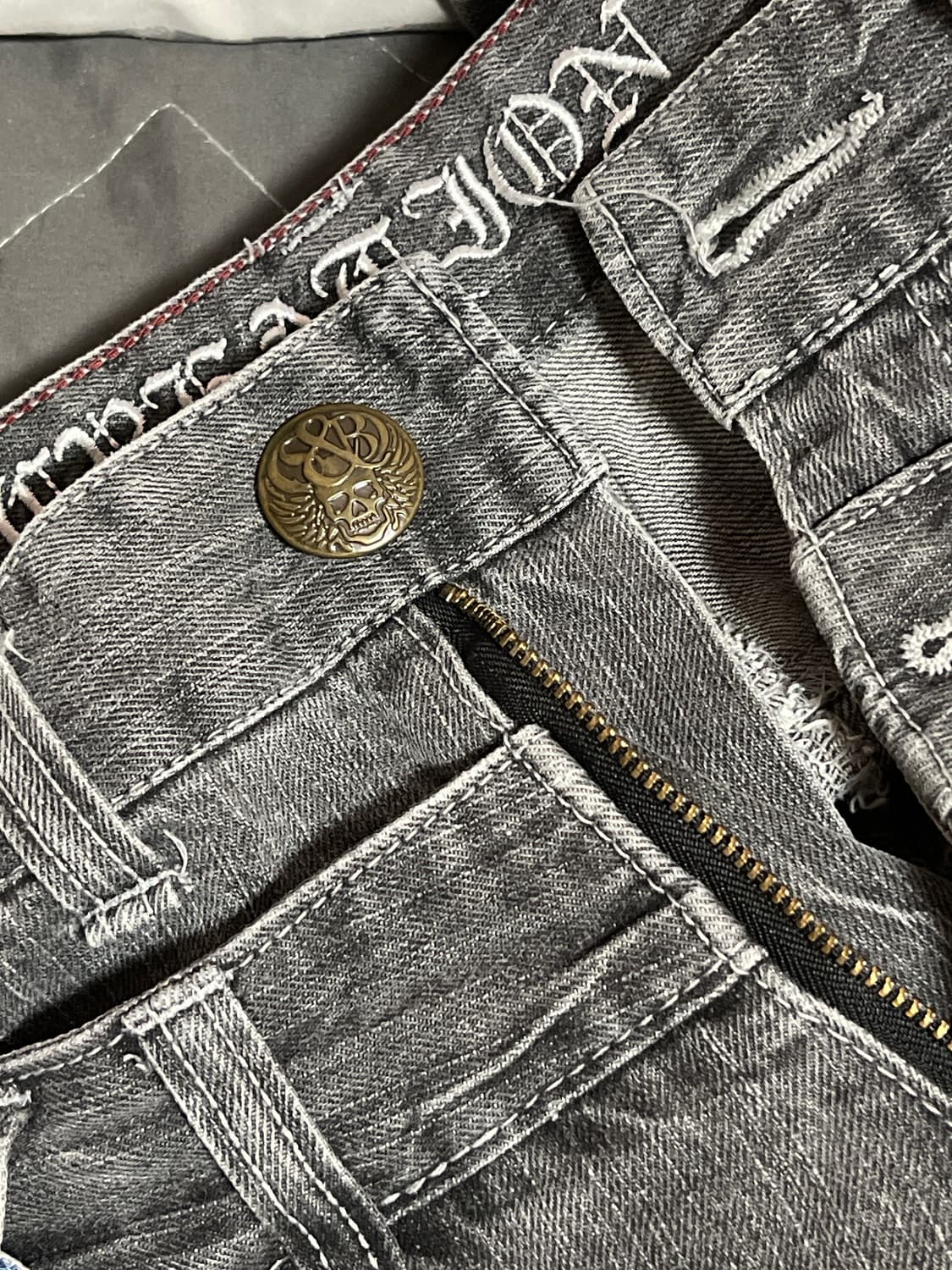 펑크 투버튼 트럼프 패치 레터링 워싱 흑청바지 상품이미지3