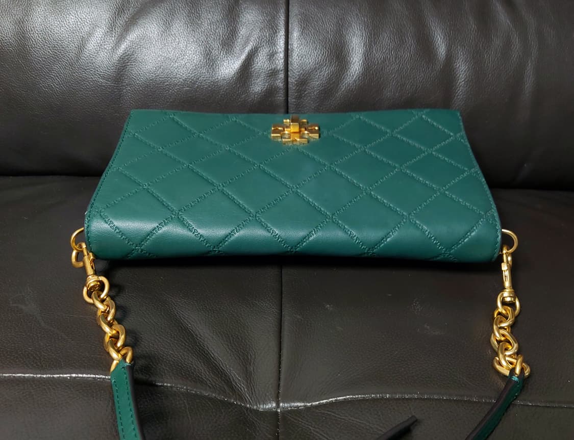 토리버치 조지아 턴락 크로스바디백

 상품이미지4