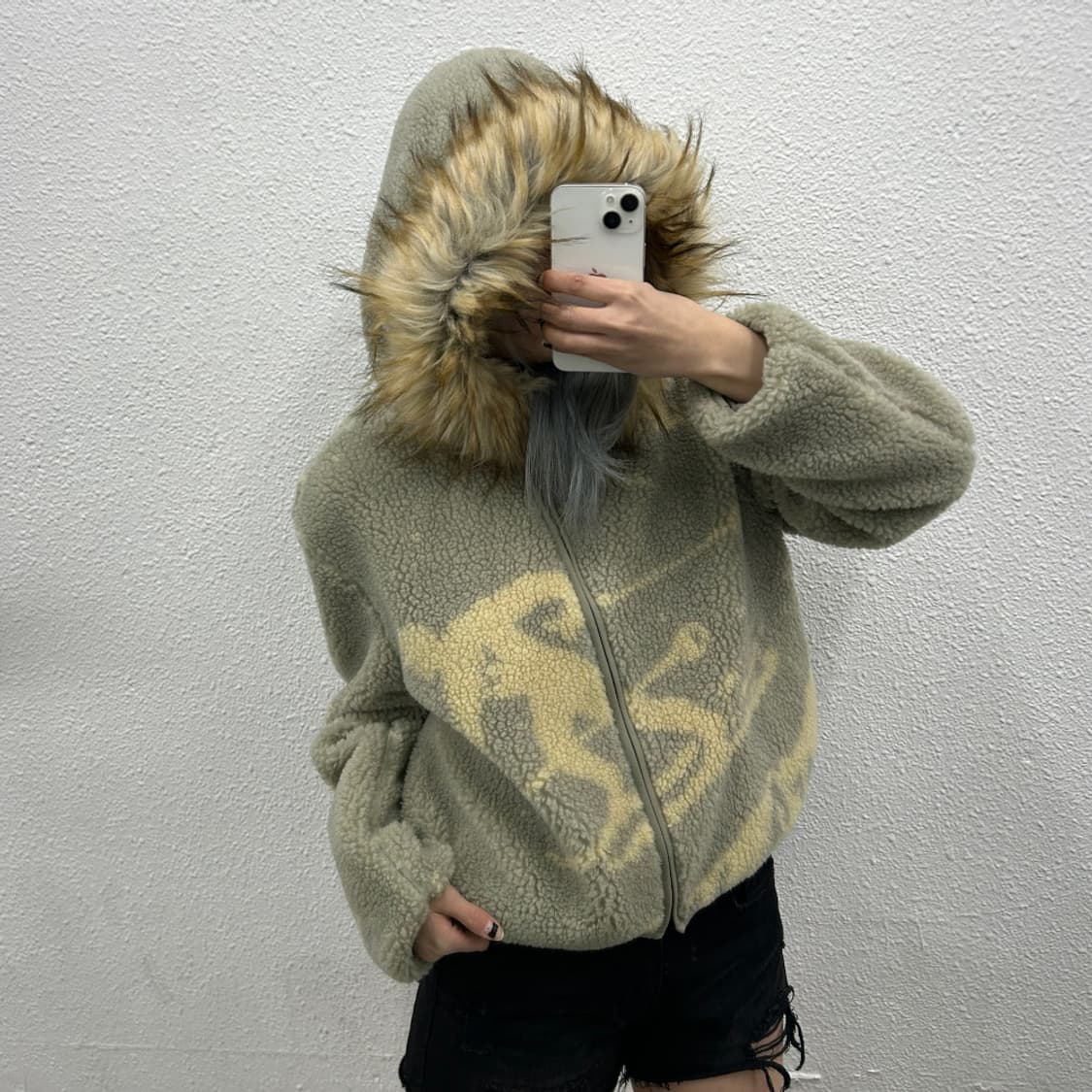 오픈와이와이 라이트카키 뽀글이 울프죠 후드집업 ( 발매가 318000원  상품이미지2