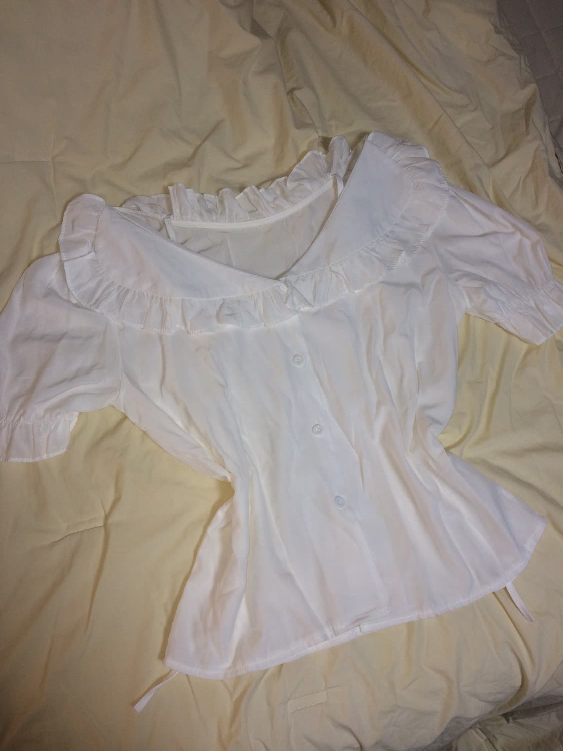 frill V-neck short-sleeved blouse 상품이미지3