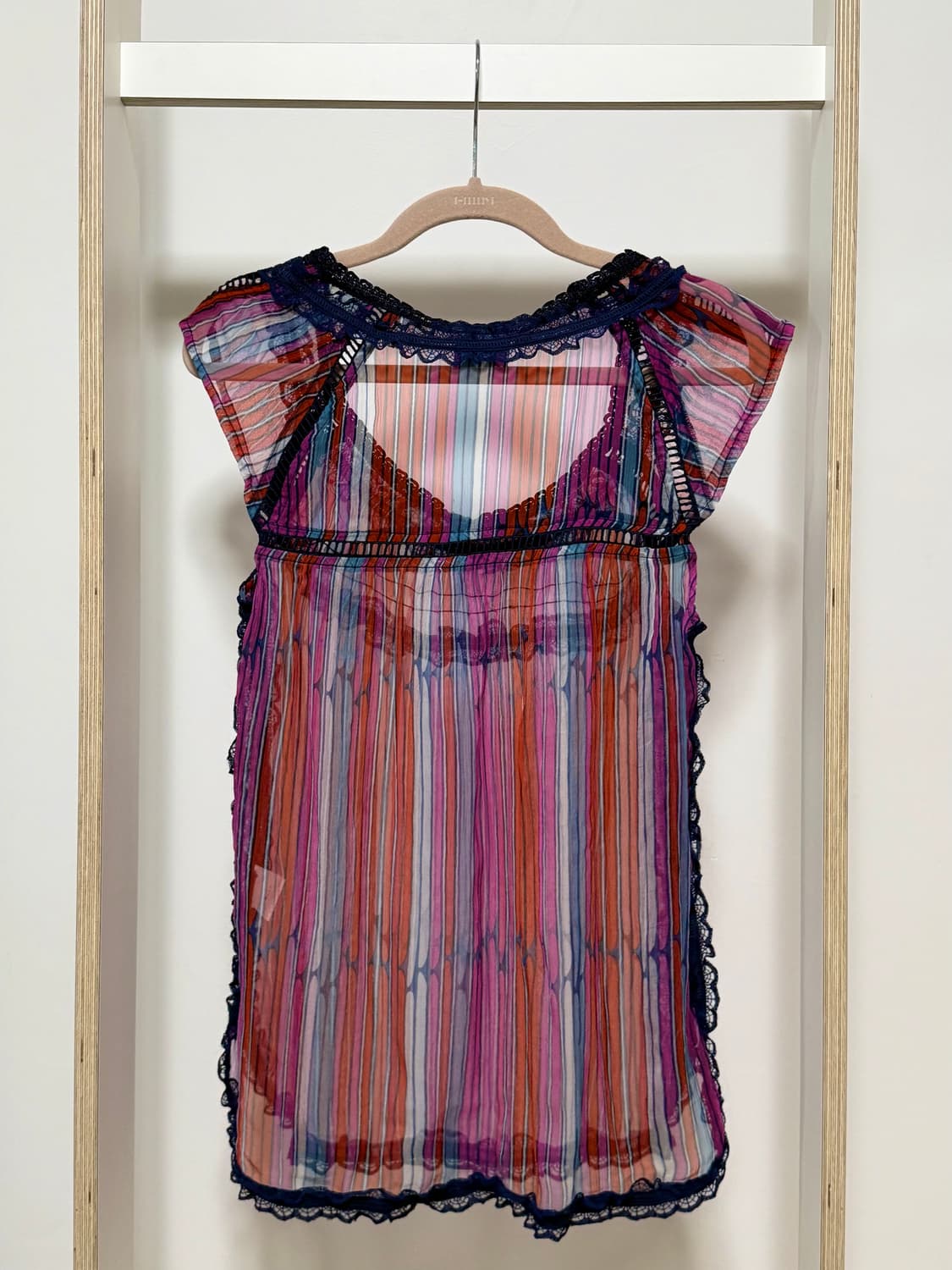 BINDU : 시스루 쉬폰 반팔 슬리브리스 블라우스 상품이미지2