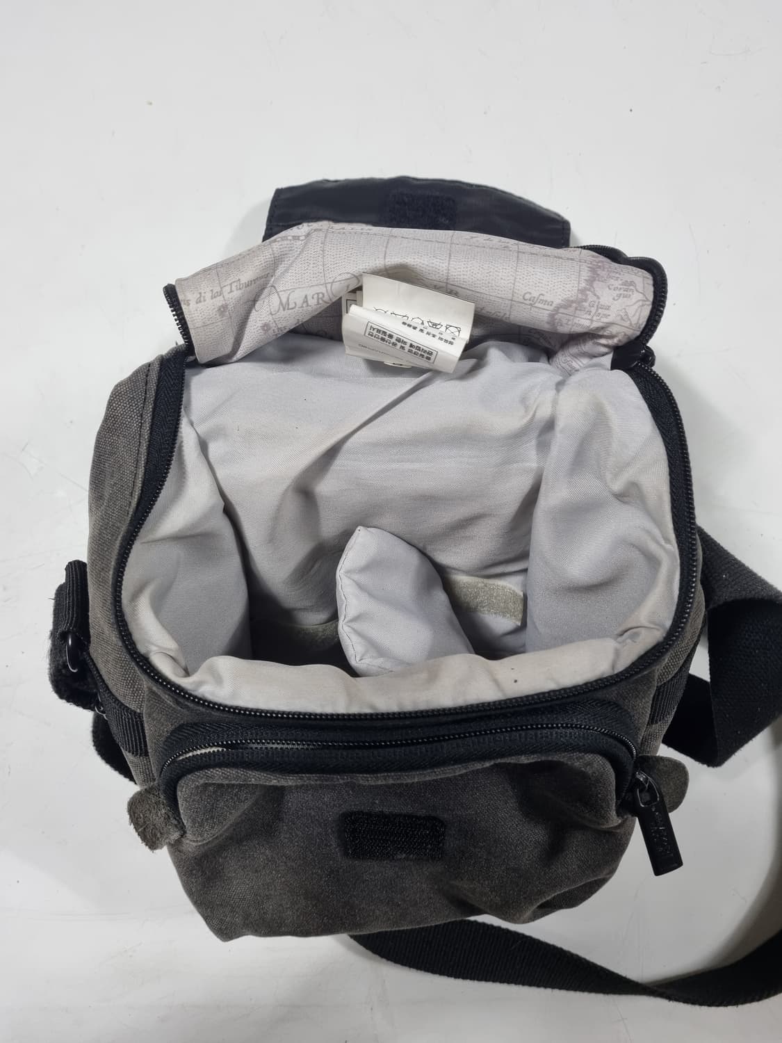 내쇼날지오그래픽 미니 크로스 카메라백 상품이미지2