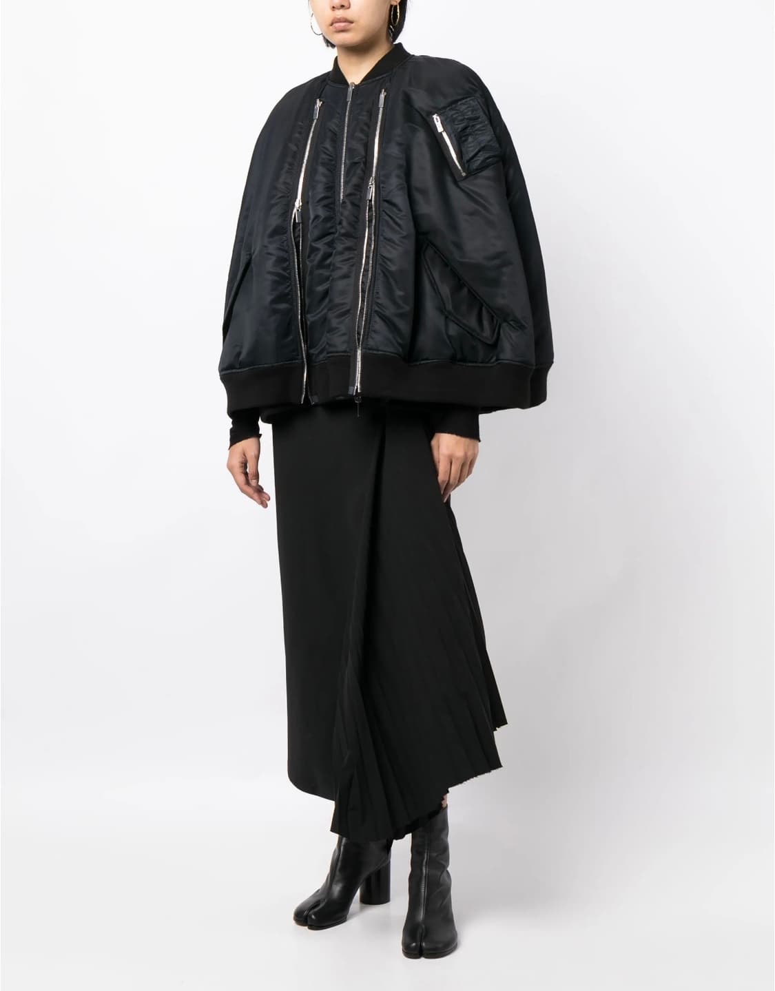 Noir kei ninomiya padded cape 상품이미지5