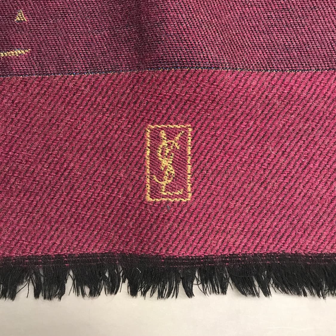 YSL 입생로랑 머플러 상품이미지5