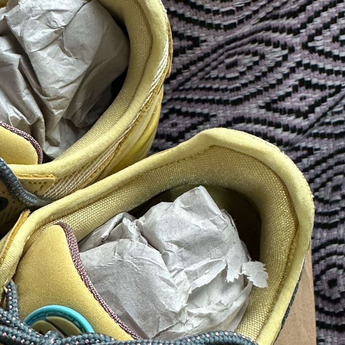 트레비스 스캇 에어맥스 1 캑터스 골드 상품이미지6