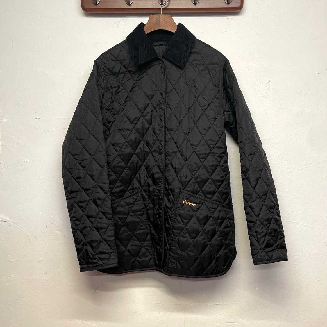 바버 (우먼) 리데스데일 블랙 퀼팅 자켓   상품이미지1