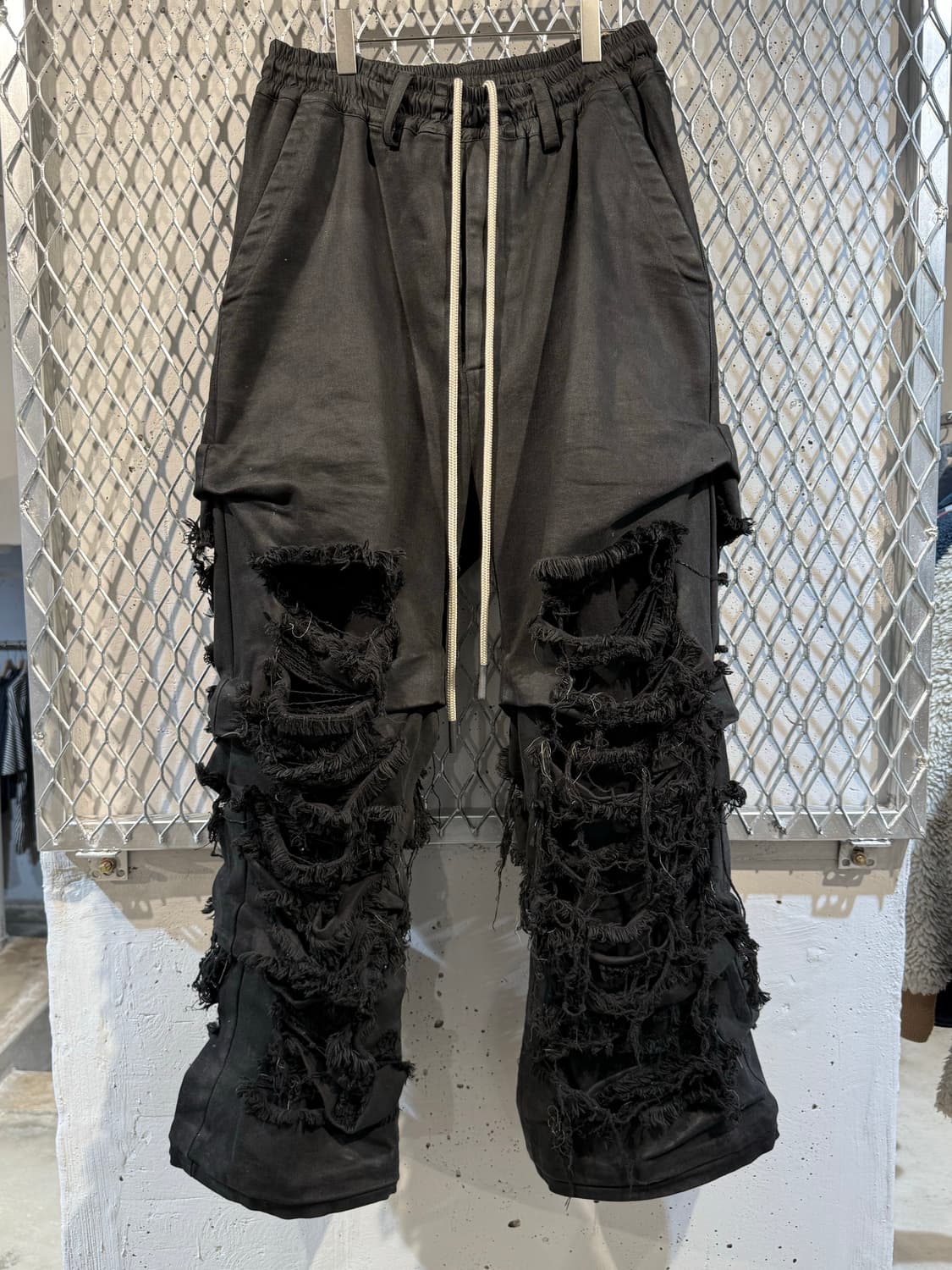 A.F ARTEFACT 데미지 데님 턱 와이드 팬츠 상품이미지4
