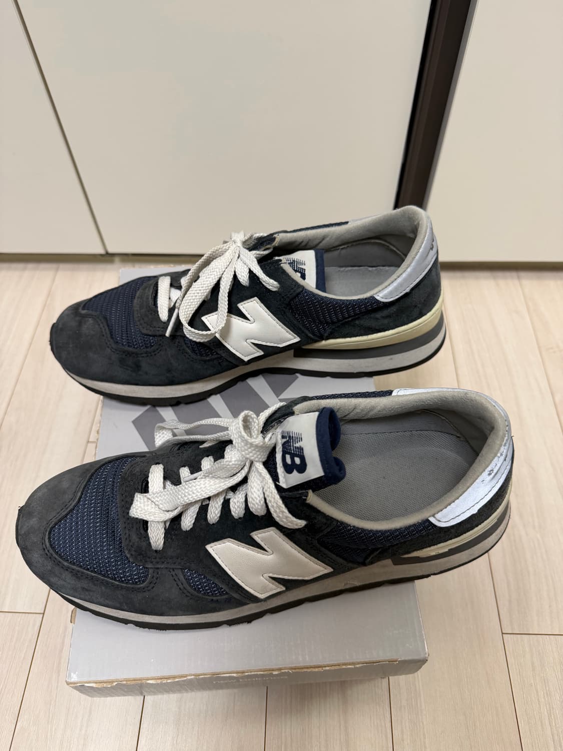 뉴발란스990v1 275 네이비 상품이미지4