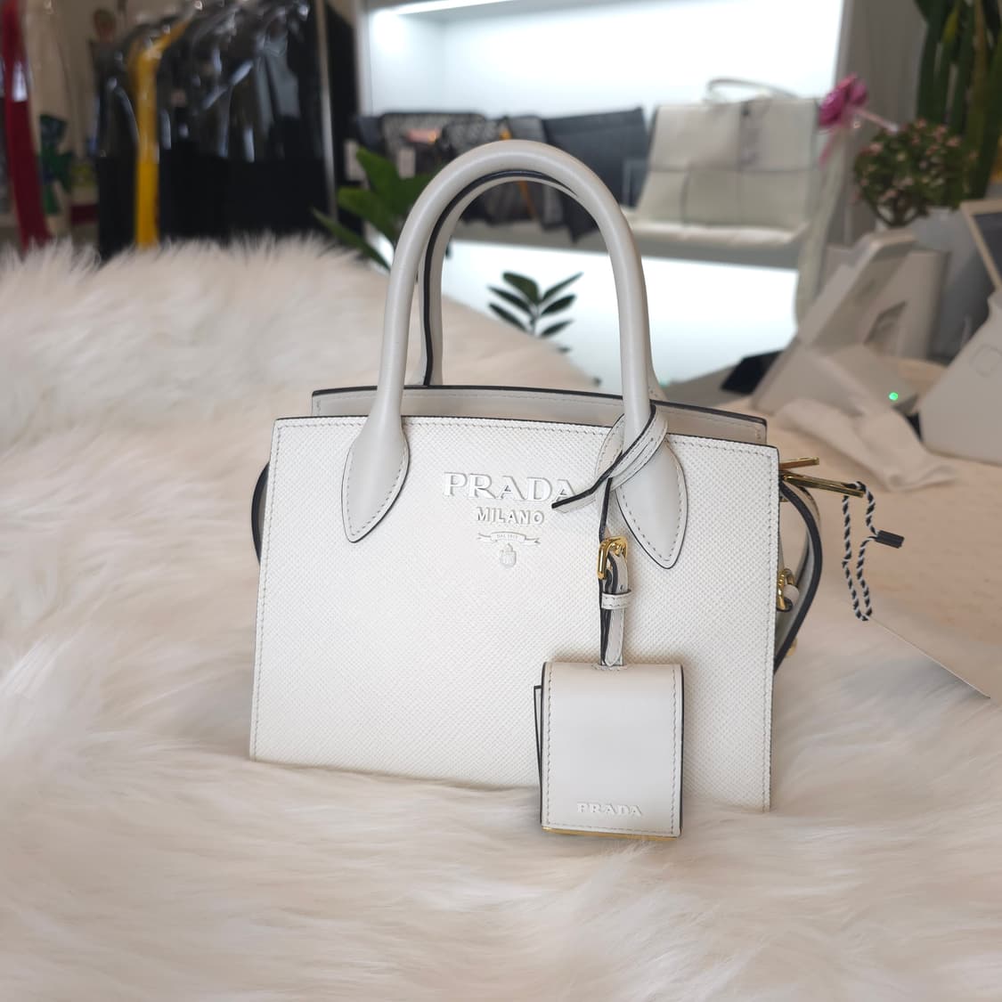 [정품] 프라다 모노크롬 사피아노 스몰 화이트 상품이미지2
