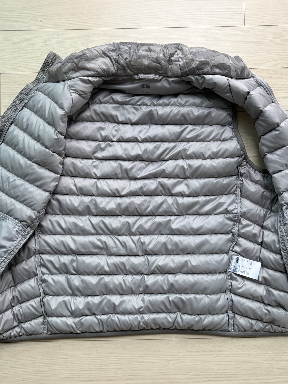 유니클로 화이트 카모 패딩 조끼 베이프맛 L (100)  상품이미지4