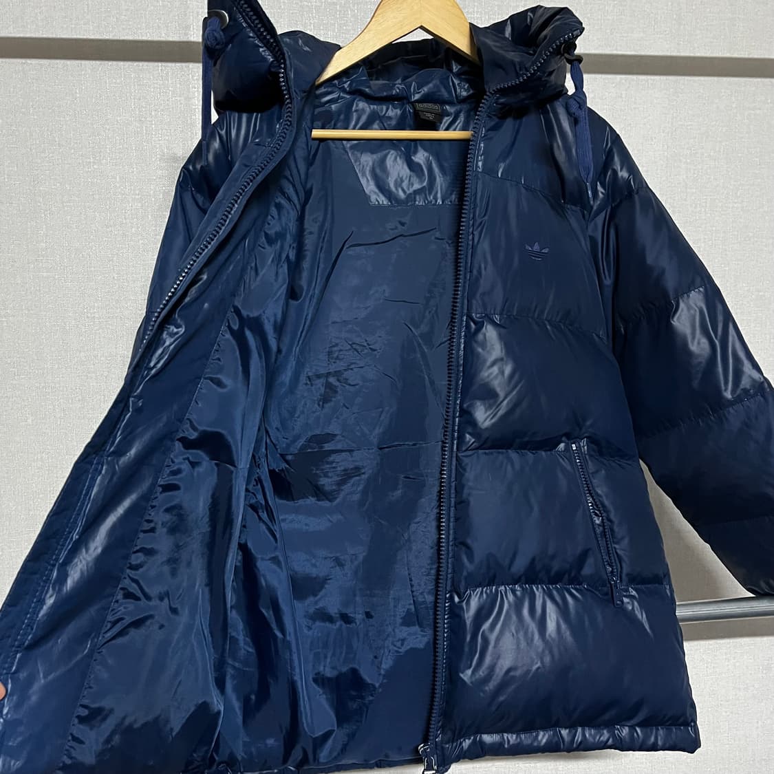 아디다스 올드스쿨 넉다운 패딩 S 상품이미지9
